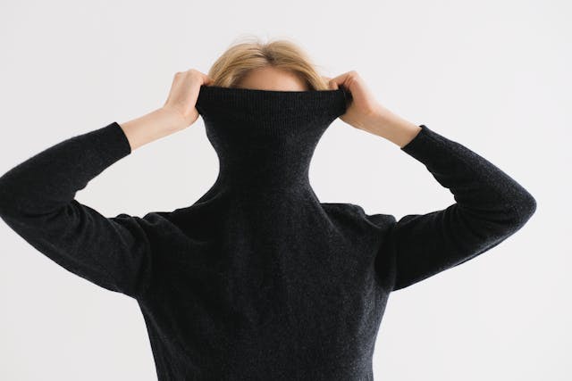 Jak nosić sweter z golfem: Modny i wygodny look