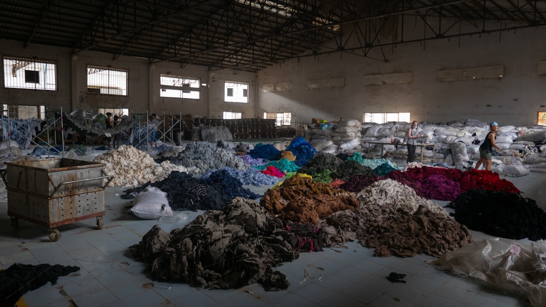Zagrożenia związane z fast fashion